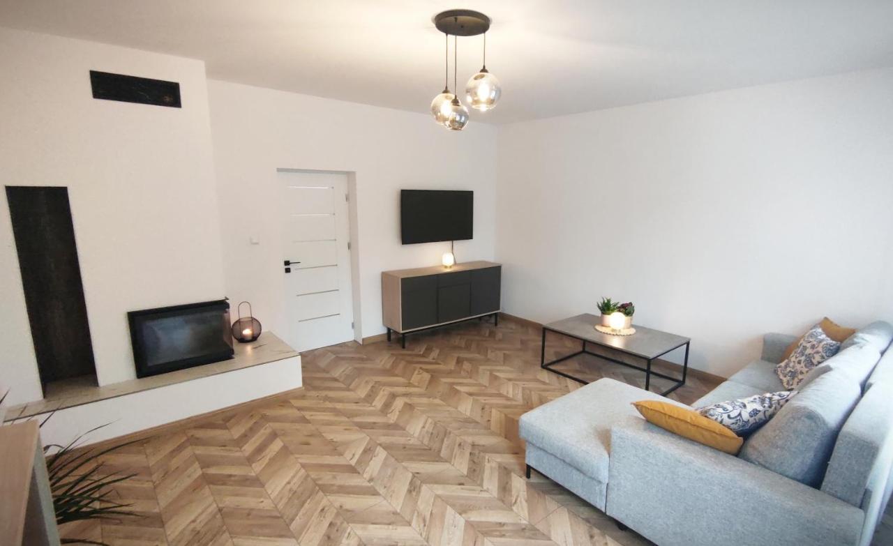 B&D Apartament Chelmiec Appartement Wałbrzych Buitenkant foto