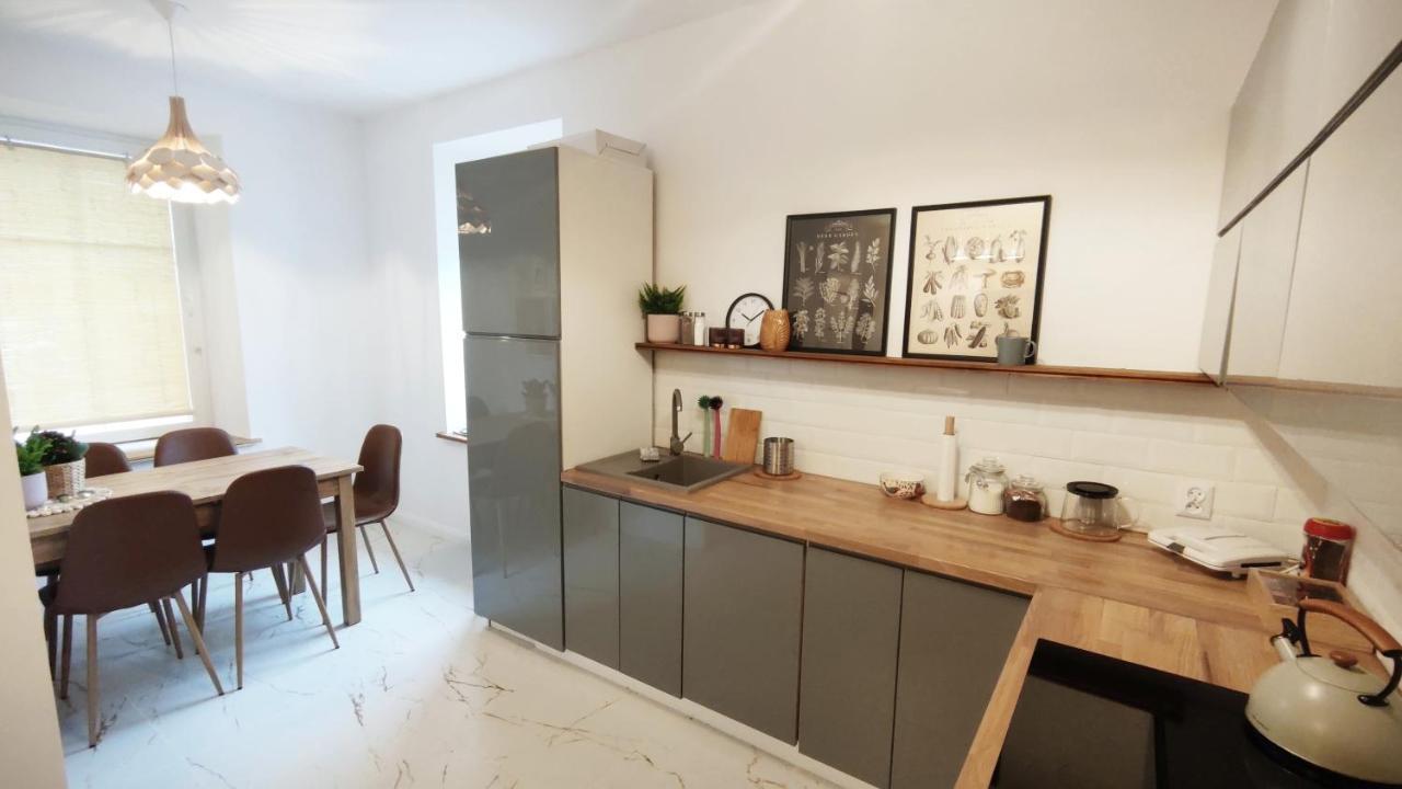 B&D Apartament Chelmiec Appartement Wałbrzych Buitenkant foto