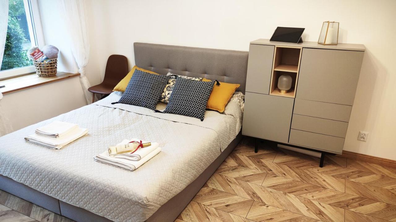 B&D Apartament Chelmiec Appartement Wałbrzych Buitenkant foto